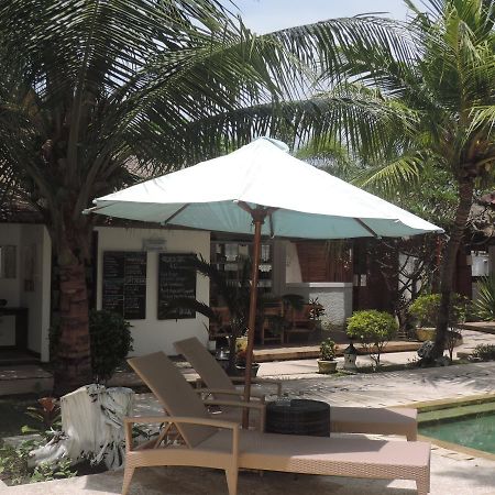 Casus Dream Hotel กีลีตราวางัน ภายนอก รูปภาพ