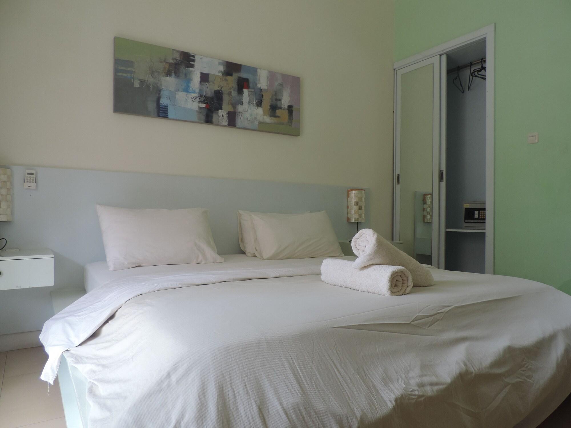 Casus Dream Hotel กีลีตราวางัน ภายนอก รูปภาพ