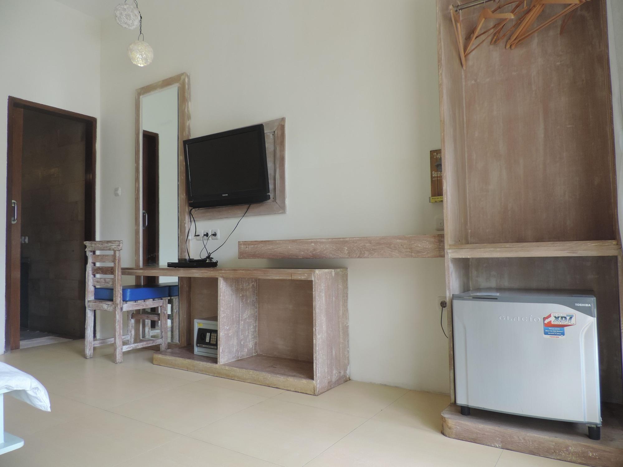 Casus Dream Hotel กีลีตราวางัน ภายนอก รูปภาพ