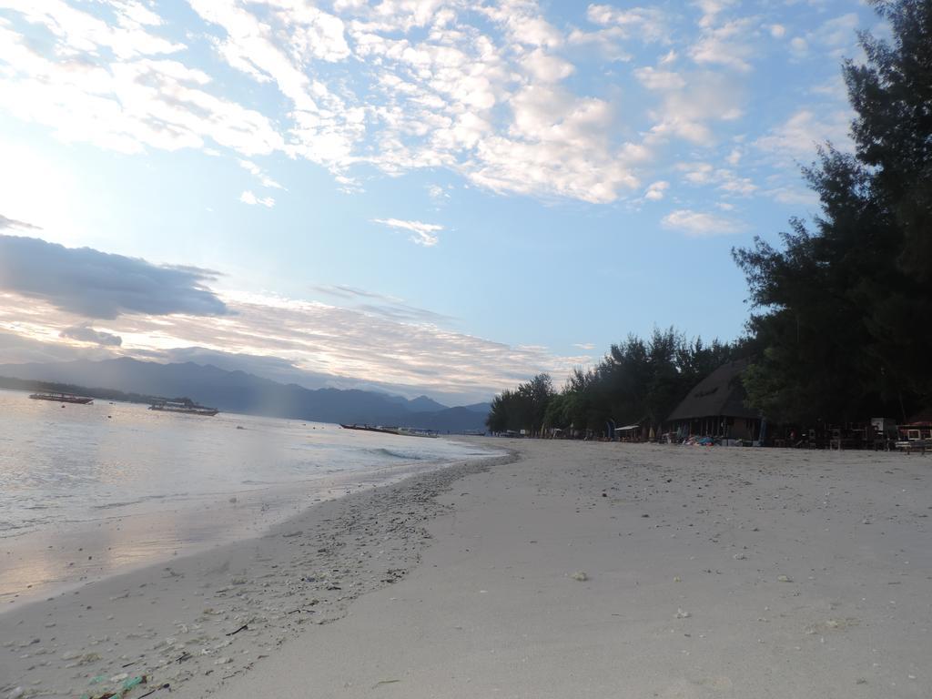 Casus Dream Hotel กีลีตราวางัน ภายนอก รูปภาพ