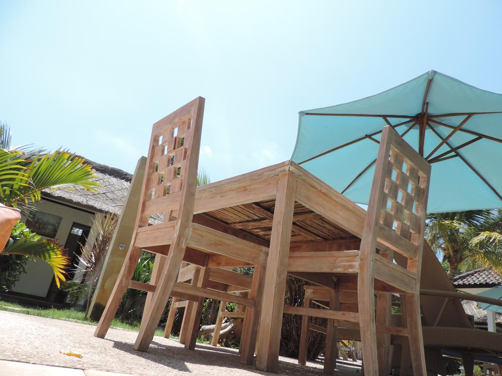 Casus Dream Hotel กีลีตราวางัน ภายนอก รูปภาพ