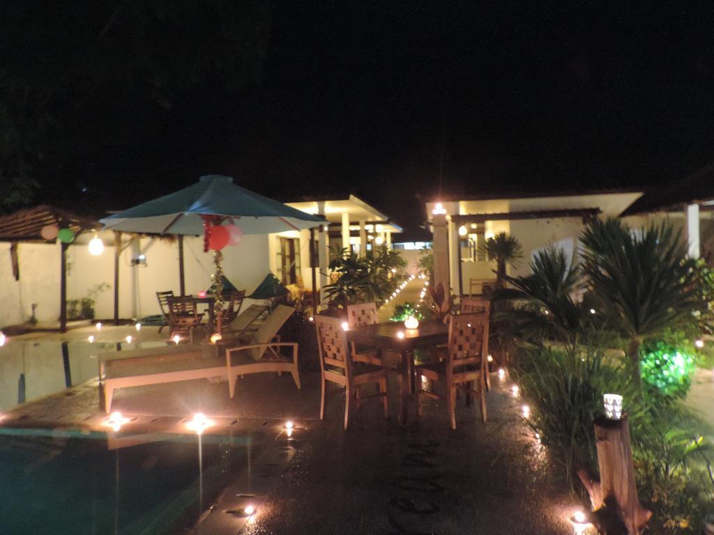 Casus Dream Hotel กีลีตราวางัน ภายนอก รูปภาพ
