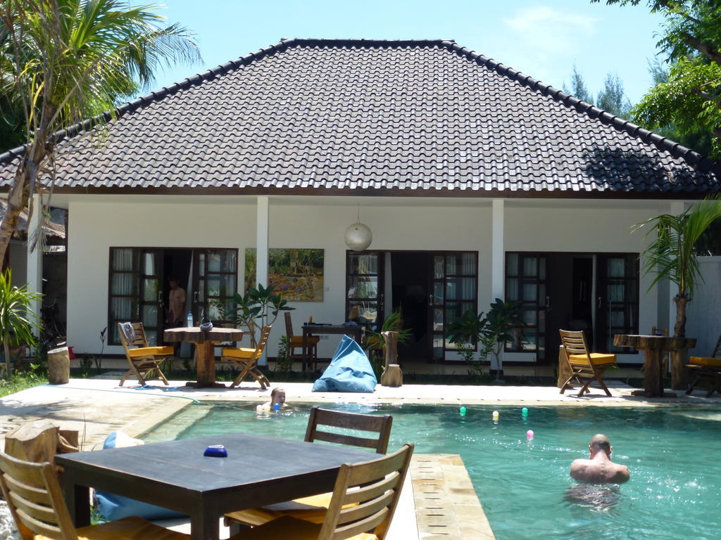 Casus Dream Hotel กีลีตราวางัน ภายนอก รูปภาพ